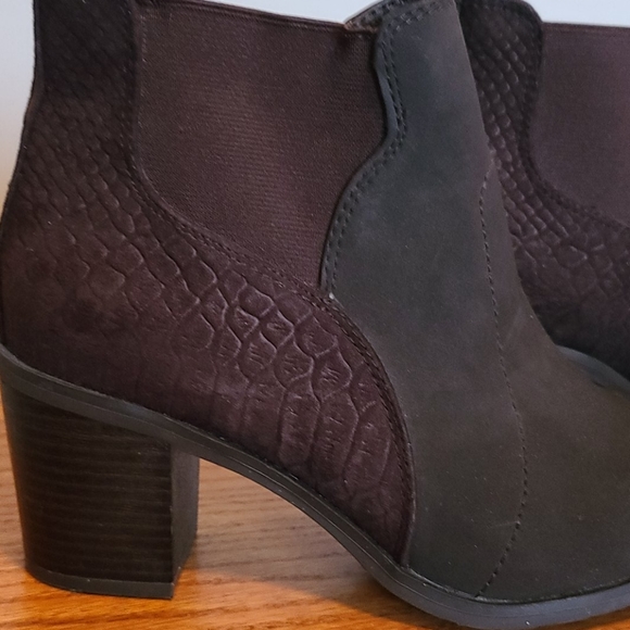 Ankle boots - Picture 3 of 3